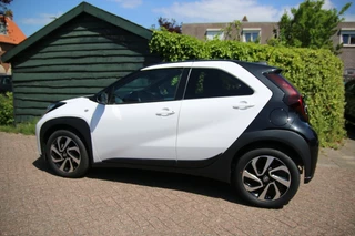 Toyota Aygo Toyota Aygo X Aygo X 1.0 VVT-i Black & White | Apple carplay | Camera achter | - afbeelding nr 27