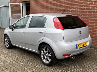 Fiat Punto Fiat Punto 0.9 TWINAIR LOUNGE 102 PK CLIMA CRUISE PDC LMV - afbeelding nr 4