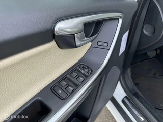 Volvo XC60 Volvo XC60 2.0 T5 245PK  FWD Leder Camera Stoelverwarming - afbeelding nr 21