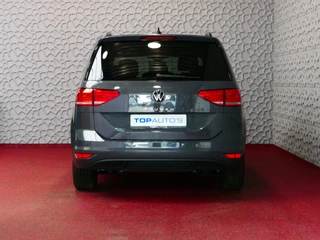 Volkswagen Touran Volkswagen Touran 1.5 TSI 150PK 7P CARPLAY NAVI CAMERA LED ELEK.KLEP VIR.COCKPIT DODE.HOEK DET. STOELVERW KEYLESS 7P 7PERS 11/2024 