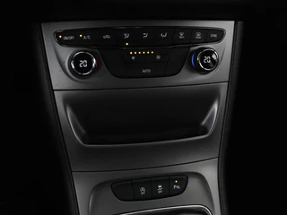 Opel Astra Opel Astra 1.4 Turbo Edition | 150pk | Trekhaak | Carplay |  Climate control | Parkeerhulp | Cruise control | Bluetooth - afbeelding nr 24