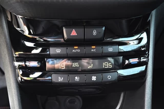 Peugeot 208 Peugeot 208 1.2 GT-Aut. Pano Nav pdc+cam 1/2leer - afbeelding nr 14