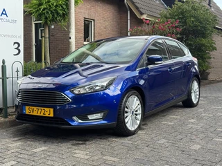 Ford Focus Ford Focus 1.0 Titanium Airco/Lichtmetalen velgen/Navi/Parkeersensoren - afbeelding nr 3