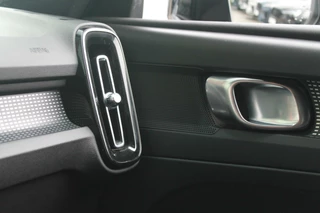 Volvo XC40 Volvo XC40 T5 Recharge R-Design | Stoelverwarming | Parkeercamera  | Glossy Black | Keyless - afbeelding nr 34