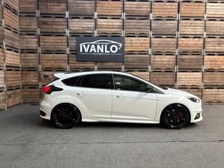 Ford Focus Ford FOCUS 2.0 ST schuifdak xenon navi camera clima uitlaatklep 19
