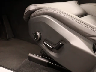 Volvo XC60 Volvo XC60 T6 PLUG-IN HYBRID PLUS BLACK EDITION HEICO STYLING 22INCH SCHUIF - afbeelding nr 16