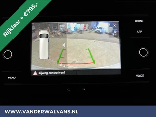 Volkswagen Crafter Volkswagen Crafter 2.0 TDI 141pk L3H2 L2H1 inrichting Euro6 *Rijklaar Direct Rijden* Airco | Camera | Apple Carplay | Android Auto Parkeersensoren, Bijrijdersbank, 3000kg trekvermogen - afbeelding nr 4