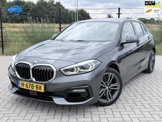 BMW 1 Serie 118i Executive Edition | Carplay | PDC | Navi | Sportstuur