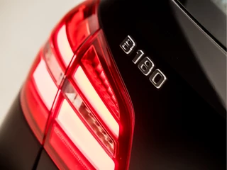 Mercedes-Benz B-Klasse Automaat (GROOT NAVI, LEDER, CRUISE, PARKEERSENSOREN, SPORTSTOELEN, CRUISE, LED KOPLAMPEN, BLUETOOTH, NIEUWE APK, NIEUWSTAAT) - afbeelding nr 28