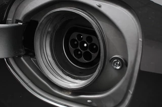 Volvo XC60 Volvo XC60 2.0 T6 Plug-in hybrid AWD Plus Dark Volvo XC60 2.0 Recharge T6 AWD Plus Dark | Nieuw! | Leder | Navigatie | Google | Harman Kardon | Panorama dak | Lichtmetalen Velgen 19