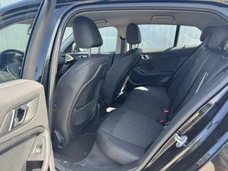 BMW 1 Serie BMW 1-serie 118i Executive Edition Sport Line|Navi|NL-Auto - afbeelding nr 19