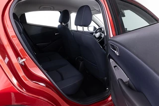 Mazda 2 Mazda 2 1.5 Skyactiv-G Luxury | NAVI | CARPLAY | ECC | CAMERA | VELGEN - afbeelding nr 6
