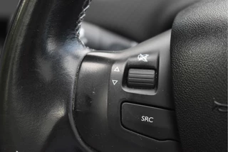 Peugeot 2008 | NL-Auto | Pano.dak | Nav | Cruise Contr | Climate Contr | PDC | Trekhaak | NAP - afbeelding nr 40