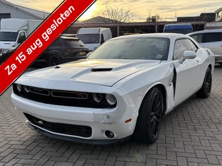 Dodge Challenger 5.7 V8 Hemi 2016 LEES BESCHRIJVING