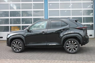 Toyota Yaris Cross Toyota Yaris Cross 1.5 HYBRID 115 FIRST Teamplayer / Winterpack - afbeelding nr 5