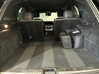 Mercedes-Benz GLE Mercedes-Benz GLE 350e AMG // Luchtvering // Soft Close // Alcantara Hemel // Trekhaak 3.500kg // Panoramadak // Head-Up // Burmester // Memory - afbeelding nr 28
