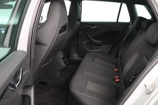 Škoda Kamiq Skoda Kamiq 1.0 TSI Sport Business (STOELVERWARMING, CRUISE CONTROL, PARKEERSENSOREN, ACHTERUITRIJCAMERA, AUTOMAAT) - afbeelding nr 12