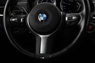 BMW X1 BMW X1 sDrive20i M Sport | Leder | Head-Up |  Stoelverwarming | Camera | Full LED | Sportstoelen | Navigatie | Park Assist | DAB - afbeelding nr 9