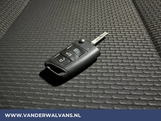 Volkswagen Transporter Volkswagen Transporter 2.0 TDI 150 pk L2H1 Euro6 # Airco | Trekhaak | Cruisecontrol | Apple Carplay | PDC Parkeersensoren, Android Auto - afbeelding nr 16