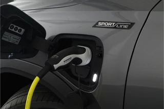 Škoda Kodiaq ŠKODA Kodiaq 1.5 TSI PHEV Sportline Business > Panorama schuif/Trekhaak/Dynamic-pakket/20 inch... | 0140 | - afbeelding nr 24