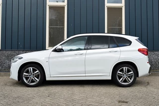 BMW X1 BMW X1 sDrive18i M-Sport Rijklaarprijs-Garantie Navigatie Led Sport Interieur - afbeelding nr 2