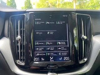 Volvo XC60 Volvo XC60 2.0 T5 MOMENTUM 250PK AUTOMAAT / TREKHAAK / CARPLAY - afbeelding nr 11