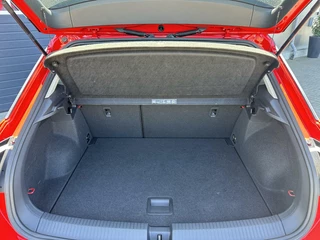 Volkswagen T-Roc Volkswagen T-Roc 1.0 TSI Style Adaptive Cruise CarPlay Navi LED Climate Stoelverwarming - afbeelding nr 7