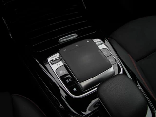 Mercedes-Benz A-Klasse Mercedes-Benz A-Klasse A35 AMG 306pk 4MATIC | Pano | Burmester - afbeelding nr 26
