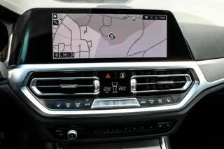 BMW 3 Serie BMW 3-serie Touring 330e - M-SPORT - CARPLAY - SFEERVERLICHTING - afbeelding nr 28