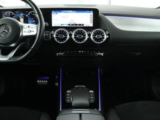 Mercedes-Benz B-Klasse Mercedes-Benz B-klasse 250e AMG Night | Stoelverwarming | Camera |  Carplay | Sfeerverlichting | Leder/Alcantara | Full LED | Widescreen - afbeelding nr 8