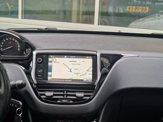 Peugeot 2008 Peugeot 2008 1.2 PureTech Allure|automaat|Pano|Trekhaak|Parelmoer|Cruise|Carplay| - afbeelding nr 17