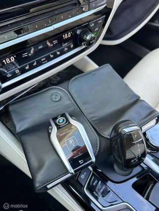BMW 5 Serie Full Option BMW M550i xDrive Panorama Massage Head Up ACC - afbeelding nr 17