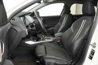 BMW 1 Serie BMW 1-serie 118i Advantage | Panoramadak | Stoelverwarming |  Camera | Sportstoelen | Full LED | Navigatie | Live Cockpit - afbeelding nr 5