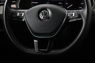 Volkswagen Passat Volkswagen Passat 1.4 TSI PHEV GTE | Head-Up | Stoelverwarming | 360 camera | Trekhaak | Keyless | Carplay | Dynamic Chassis Control | Full LED | Massage | Navigatie | Active Info Display - afbeelding nr 14