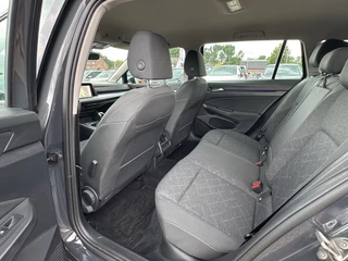 Volkswagen Golf Volkswagen Golf 1.5 TSI LIFE BUSINESS CAMERA/NAVI/CARPLAY/ACC - afbeelding nr 11