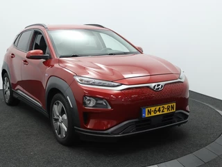Hyundai Kona Hyundai Kona EV Fashion 64 kWh | Afneembare trekhaak | Navigatie | Camera - afbeelding nr 3