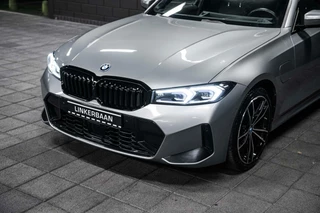 BMW 3 Serie BMW 3-serie 330e xDrive Touring Hybrid | Vol | M Sport | Panodak | H&K | Innovation | 19 inch | - afbeelding nr 28