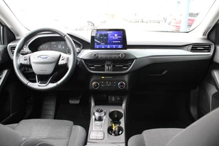 Ford Focus Ford Focus 1.5 EcoBoost Active Business 150pk | Dealeronderhouden! | Automaat | Trekhaak 1500KG | Cruise Control | Navigatie | Airco | Parkeersensoren | - afbeelding nr 2