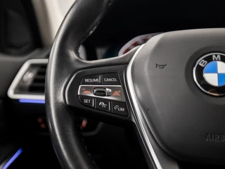 BMW 3 Serie BMW 3 Serie Touring 320i Sportline Shadow 184Pk Automaat (APPLE CARPLAY, GROOT NAVI, CAMERA, LEDER, ADAPTIVE CRUISE, SFEERVERLICHTING, SPORTSTOELEN, HIFI, TREKHAAK ELEKTRISCH, GETINT GLAS, NIEUWSTAAT) - afbeelding nr 20