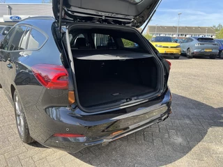 Ford Focus Ford Focus Wagon 1.0 EcoBoost ST Line 155pk Automaat | Adaptive cruise control | Winter Pack | Dodehoeksensoren | Camera - afbeelding nr 32