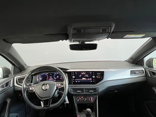 Volkswagen Polo Volkswagen Polo 1.0 TSI Comfortline Business R LINE NL AUTO Virtual Cockpit - afbeelding nr 11