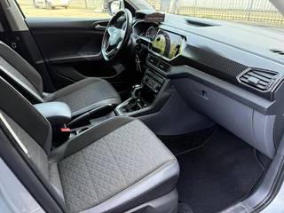 Volkswagen T-Cross Volkswagen T-Cross 1.0 TSI Style CAMERA | CARPLAY | PDC | CRUISE | AIRCO | NWE APK - afbeelding nr 14