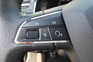 SEAT Ibiza SEAT Ibiza 1.0 TSI FR Limited Edition 5drs. Clima, NAVI, Camera, Leer, Beats audio - afbeelding nr 13