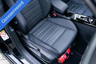 Volkswagen Golf Volkswagen Golf 2.0 TSI R 4Motion Performance Akrapovic HUD - afbeelding nr 36