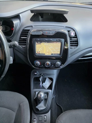 Renault Captur Renault Captur 0.9 TCe 2016 Limited AIRCO/NAVI/PDC/SCHADE - afbeelding nr 15