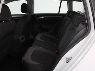 Volkswagen Golf Volkswagen Golf 1.5 TSI Comfortline Business | Stoelverwarming |  Massage | Carplay | Navigatie | Adaptive cruise | Climate control | Parkeerhulp | Bluetooth - afbeelding nr 7
