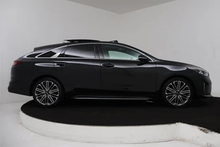 Kia ProCeed Kia ProCeed 1.4 T-GDI GT-Line (PANORAMADAK, STOEL-/STUURVERWARMING, CAMERA, CARPLAY, LED) - afbeelding nr 18