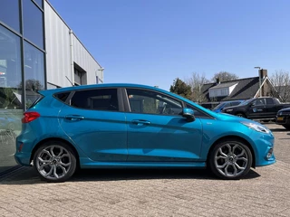 Ford Fiesta Ford Fiesta 1.0 EcoBoost ST-Line 100PK Navi Climate Voorruit Verwarming Parkeersensoren Achter Blind-Spot Carplay Privacy Glass 17'' Inch Velgen *Sportief* - afbeelding nr 5