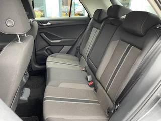 Volkswagen T-Roc Volkswagen T-Roc 1.0 TSI Style - App Connect - Adaptive cruise - Sensoren - afbeelding nr 22