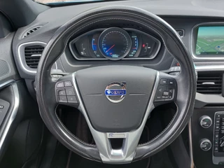 Volvo V40 Volvo V40 2.0 D2 R-Design Business | Origineel NL | Navi | Bi-Xenon | Clima | Cruise | Leder+Alcantara | Stoelverwarming | Pdc | Licht+Regensensor | 16''lm | Voorruitverwarming - afbeelding nr 9